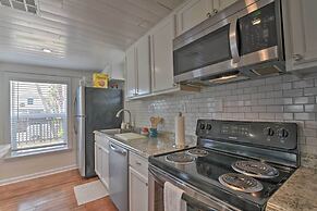 Steps to Sand: Galveston Beach Bungalow!