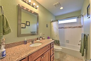 1/4 Mi to Beach: Canal-view Home in Galveston!