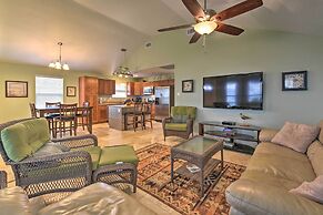 1/4 Mi to Beach: Canal-view Home in Galveston!