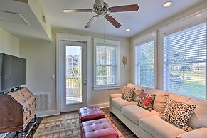 Gulf View + Beach Access: Galveston Resort Condo!