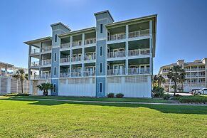 Gulf View + Beach Access: Galveston Resort Condo!