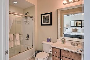 Gulf View + Beach Access: Galveston Resort Condo!