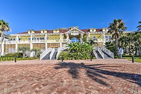 Gulf View + Beach Access: Galveston Resort Condo!