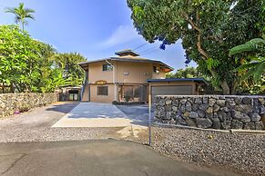 Kailua-kona Home w/ Tropical Bar: Walk to Beach!