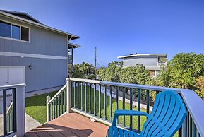 1 Mile to Magic Sands Beach: Kailua-kona Cottage