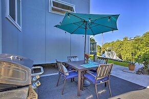 1 Mile to Magic Sands Beach: Kailua-kona Cottage