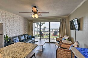 Walk to Beach: Casa Del Mar Condo w/ Ocean Views!