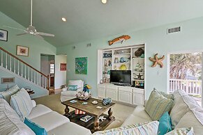 1 Block to Beach: Family Getaway in Galveston!
