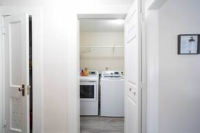 Bright Galveston Bungalow: 1/2 Mi to Pleasure Pier