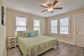 Bright Galveston Bungalow: 1/2 Mi to Pleasure Pier