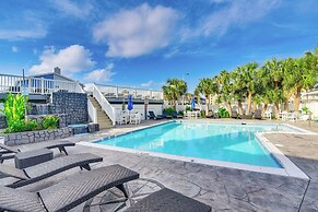 Balcony & Pool Access: Condo in Galveston!