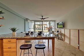 Condo w/ Lanai at Beginning of Road to Hana!