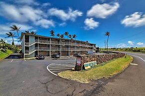 Condo w/ Lanai at Beginning of Road to Hana!