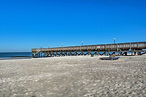 Indian Shores Condo w/ Pool + Sunset Beach View!