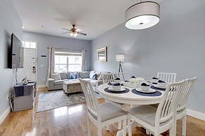 12 Mi to Disney: Family Home w/ Resort Amenities!