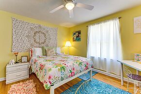 Walk to Beach: Fort Walton Coastal Retreat