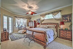 Luxurious Home w/ Private Pool & Lanai Near Tampa!