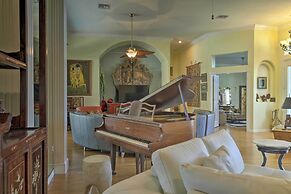 Luxurious Home w/ Private Pool & Lanai Near Tampa!