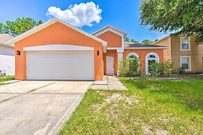 Sunny Clermont Retreat w/ Lanai: 12 Mi to Disney!