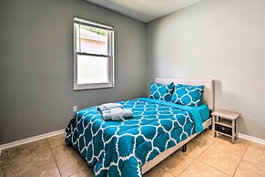 Sunny Clermont Retreat w/ Lanai: 12 Mi to Disney!