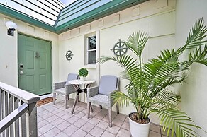 Naples Condo w/ Enclosed Balcony & Lake Views!