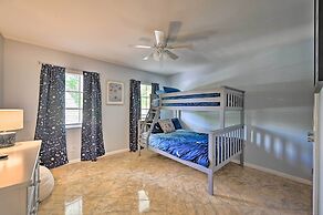 Naples Condo w/ Enclosed Balcony & Lake Views!