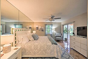 Naples Condo w/ Enclosed Balcony & Lake Views!