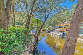 Canalfront Homosassa Escape w/ Private Dock!