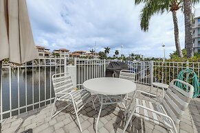 Ft Lauderdale Apt w/ Pool - 1 Mi to Beach Access!