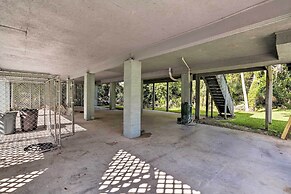 1 Mi to Boat Launch: Crystal River Home w/ Dock