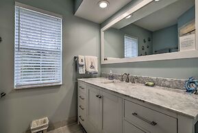 1 Mi to Boat Launch: Crystal River Home w/ Dock