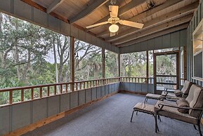 1 Mi to Boat Launch: Crystal River Home w/ Dock