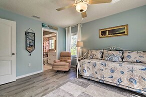 1 Mi to Boat Launch: Crystal River Home w/ Dock