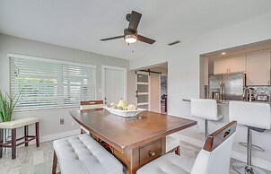 Dock, Kayaks & Bicycles: Crystal River Getaway!