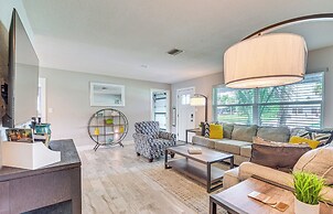 Dock, Kayaks & Bicycles: Crystal River Getaway!