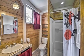 Cozy Pahoa Hideaway Near Black-sand Beaches!