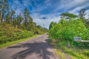 Cozy Pahoa Hideaway Near Black-sand Beaches!
