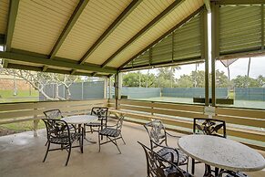 Turtle Bay Condo w/ Pool Access & Golf Course!