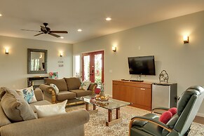 'the Aloha Green House' Retreat w/ Ocean Views!