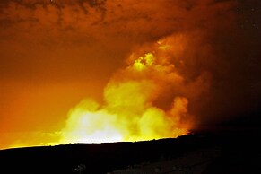 'the Aloha Green House' Retreat w/ Ocean Views!