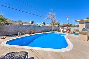 Las Vegas Getaway w/ Patio & Grill: ~3mi to Strip!