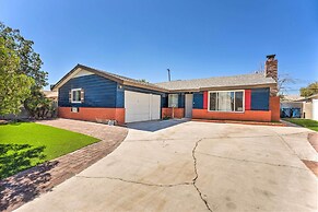 Las Vegas Getaway w/ Patio & Grill: ~3mi to Strip!