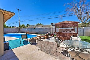 Las Vegas Getaway w/ Patio & Grill: ~3mi to Strip!