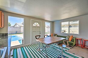 Las Vegas Getaway w/ Patio & Grill: ~3mi to Strip!