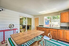 Las Vegas Getaway w/ Patio & Grill: ~3mi to Strip!