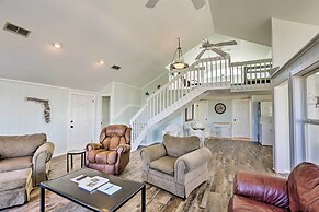 Cozy Waterfront 'island House' on Live Oak Island!