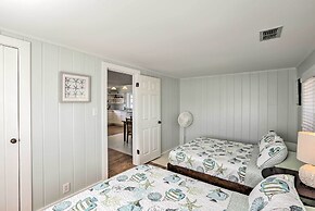 Cozy Waterfront 'island House' on Live Oak Island!