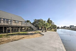 Cozy Waterfront 'island House' on Live Oak Island!