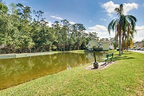 Condo w/ Pool Access & Patio: 8 Mi to Disney!