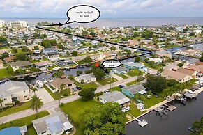 Canalfront Hudson Home W/private Dock & Yard!